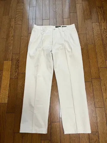 Eddie Bauer 베이지 치노 팬츠 STRAIGHT FIT 35/32