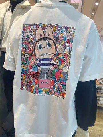 pop mart 티셔츠