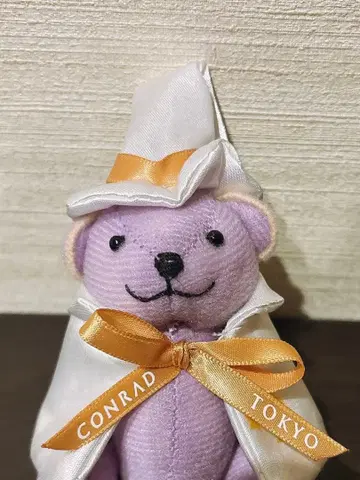 콘래드 도쿄 곰 봉제 인형