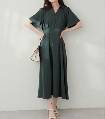 내추럴 꾸뛰르 스키퍼 플레어 소매 원피스 그린