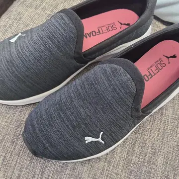 Puma SoftFoam+ 그레이 슬립온 스니커즈