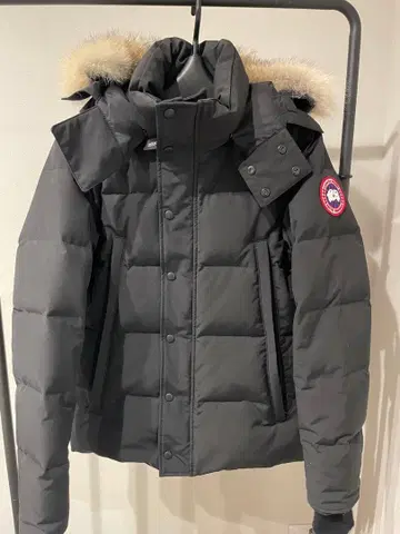 Canada Goose Fusion 블랙 다운 자켓