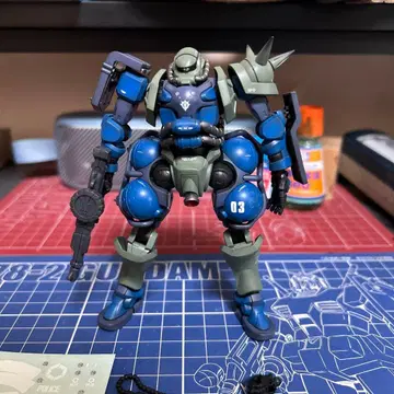 HG 1/144 군경 자쿠 페인팅 완성품