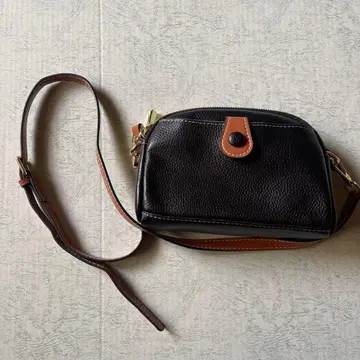 제조사 불명 블랙 가죽 숄더백