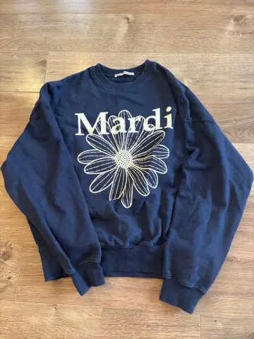 Mardi 플라워 프린트 맨투맨