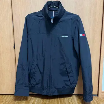 TOMMY HILFIGER 블랙 자켓