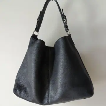 소가죽 블랙 숄더백