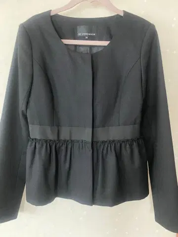 엠프리미어 페플럼 자켓