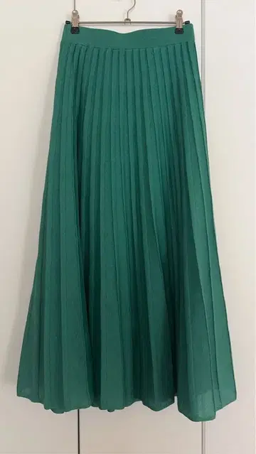 THE SHINZONE 플리츠 스커트 그린