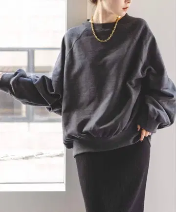 COG THE BIGSMOKE LEILA WIDE CUFF SWEAT