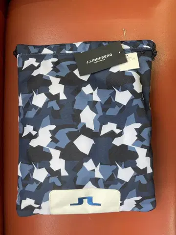 J.Lindeberg 카모플라쥬 파우치