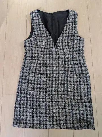 슬리브리스 트위드 원피스