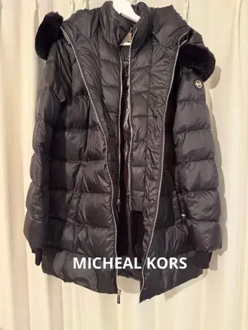 MICHAEL KORS 블랙 다운 자켓