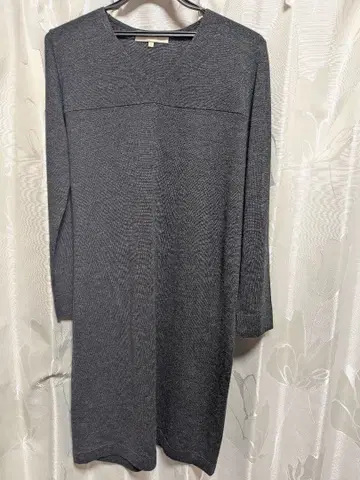 그레이 긴팔 V넥 원피스 38