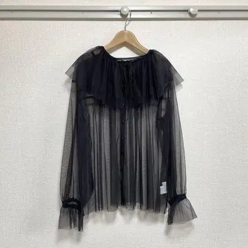 [ 새상품급 ] LOWRYSFARM(로리즈팜) 튤 블라우스 탈부착 카라