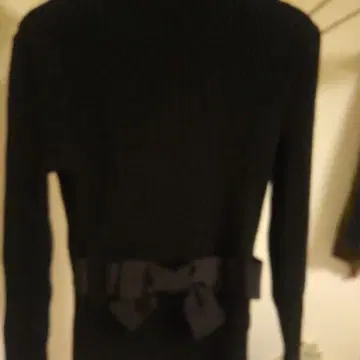 엠즈 그레이시 블랙 리브 니트 긴팔 스웨터 리본 포함