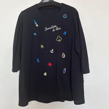 토피즈 7부 소매 T셔츠 블랙 자수