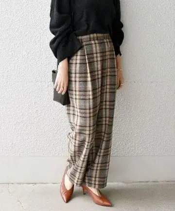 컨디션 최상 SHIPS any 울 체크 무늬 테이퍼드 팬츠 브라운 38