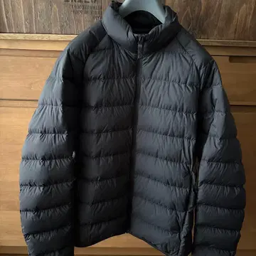 유니클로 울트라 라이트 다운 블랙 M