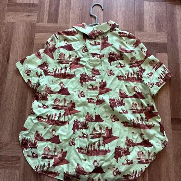 Name. 우주 테마 반팔 셔츠