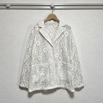 [새상품급] LOWRYS FARM(로리즈팜) 꽃무늬 벨로아 셔츠 자켓