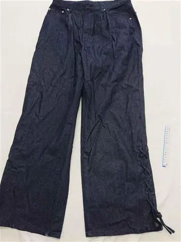 온시리 와이드 데님 팬츠 L 사이즈 네이비 계열 자수