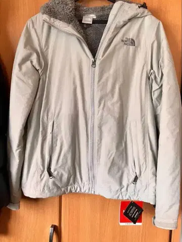 The North Face 후드 부착 보아 안감 아우터 정가 18000