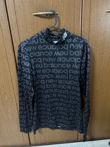 new balance 로고 프린트 긴팔 이너 셔츠 사이즈 4