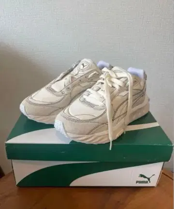 선착순! emmi x PUMA 통굽 스니커즈