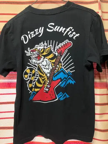 Dizzy Sunfist 밴드 티셔츠 호랑이 기타 size:S