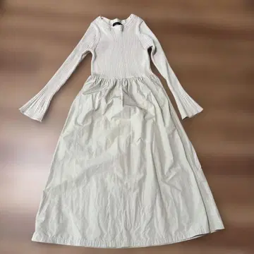 마르티니크 아이보리 맥시 원피스