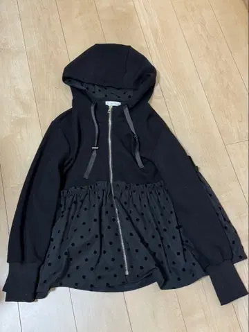 VERITE 도트 아우터