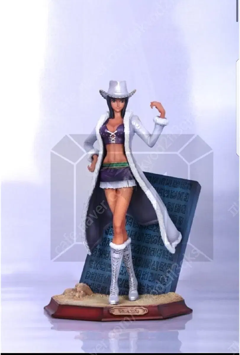 Mopel Nico Robin Resin Onepiece Figure Quick sale (Negotiable)