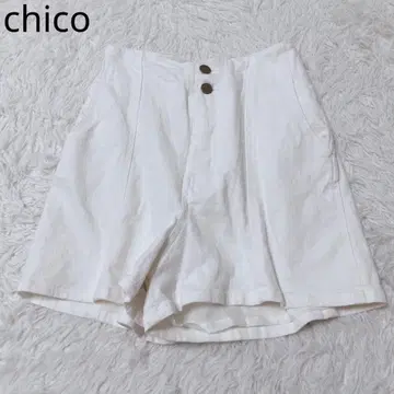 치코 숏팬츠 플레어 프론트 버튼 허리밴딩 페미닌 화이트