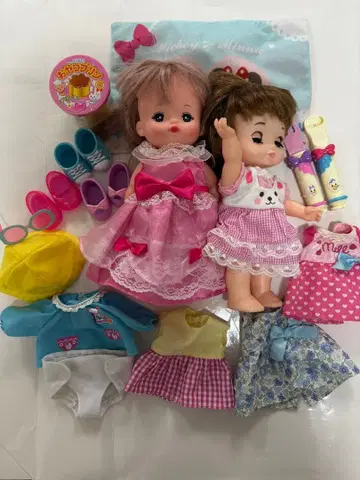 멜짱 인형과 의상 세트