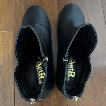 블랙 가죽풍 숏부츠