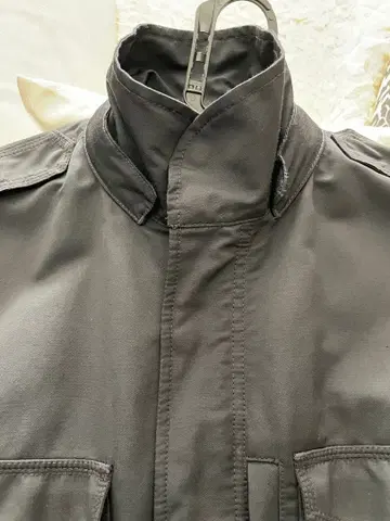 띠어리 40 새상품급 블랙 캐주얼 코트 클리닝 완료