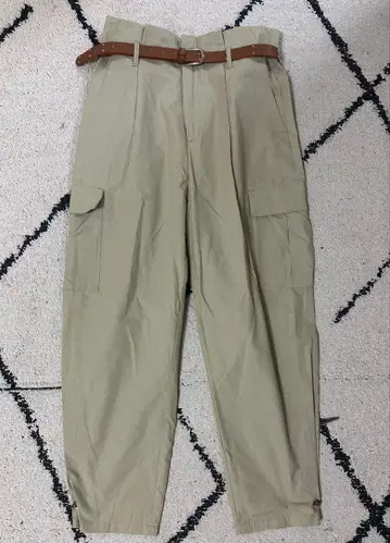 ZARA 베이지 카고 팬츠 4 포켓 벨트 포함