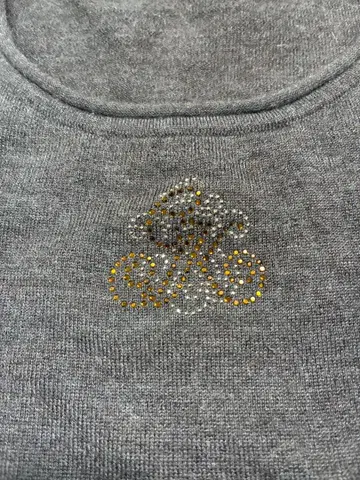 이타리야 스톤 자수 캐시미어 긴팔 니트