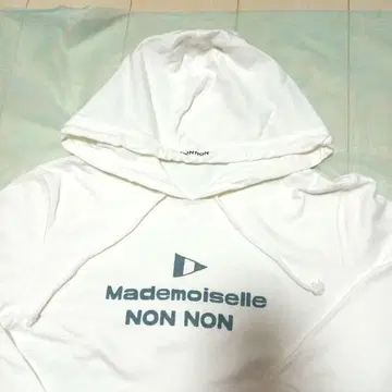 마드모아젤 논논 후드티