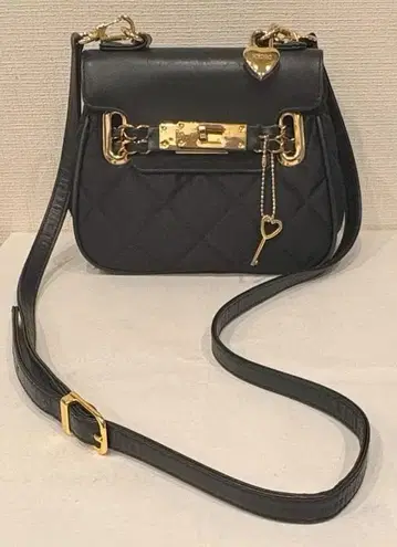 모스키노 숄더백 블랙 퀼팅 턴락