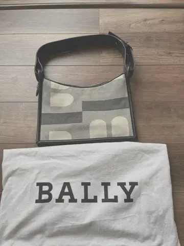 BALLY 백
