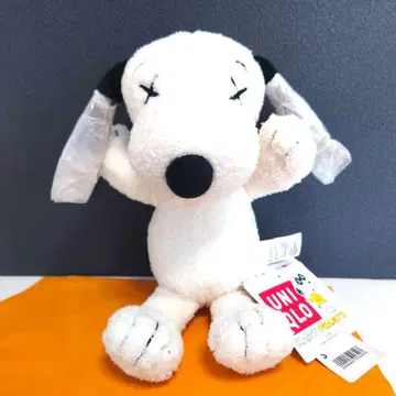 유니클로 카우스 스누피