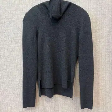 FOXEY 후드 부착 니트 스웨터 다크 그레이