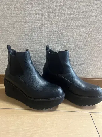 요스케 통굽 블랙 사이드 고어 부츠