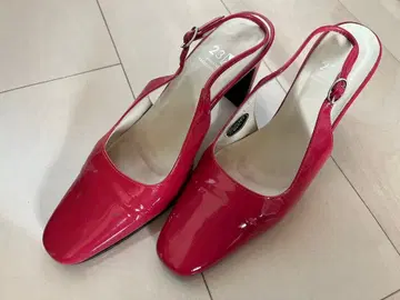 [ 23구 ] 에나멜 펌프스!