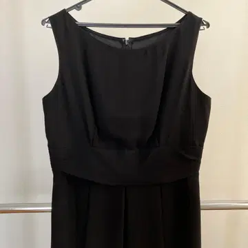 슬리브리스 드레스