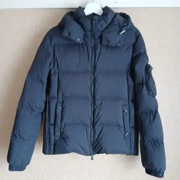 새상품급 타트라스 벨보 다운 자켓