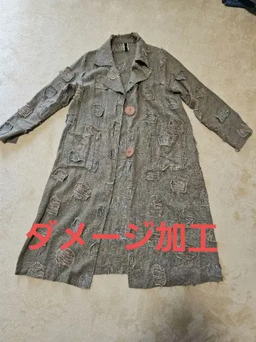 개성적인 올리브 그린 데미지 가공 롱 코트