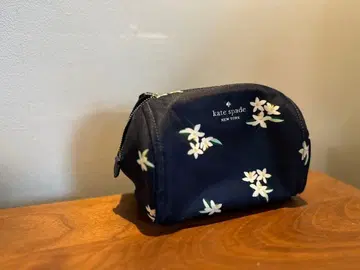 미사용 새상품 kate spade 케이트 스페이드 메이크 파우치